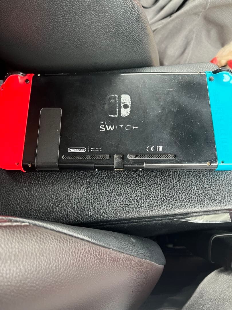 【値下げ交渉可】Nintendo Switch 本体 青/赤　ジャンク品箱無し