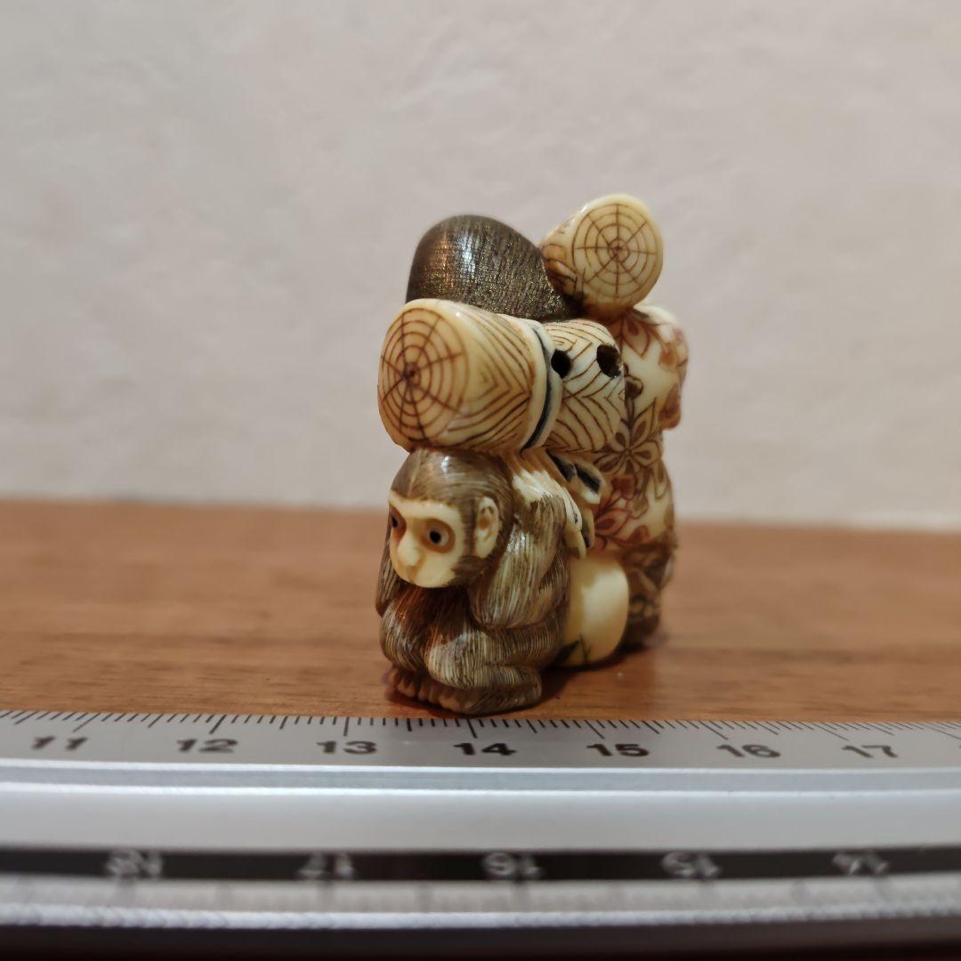 時代提物 七福神根付 天然素材 在銘【大黒様と猿】高4.5cm重39ｇ☆縁起物☆
