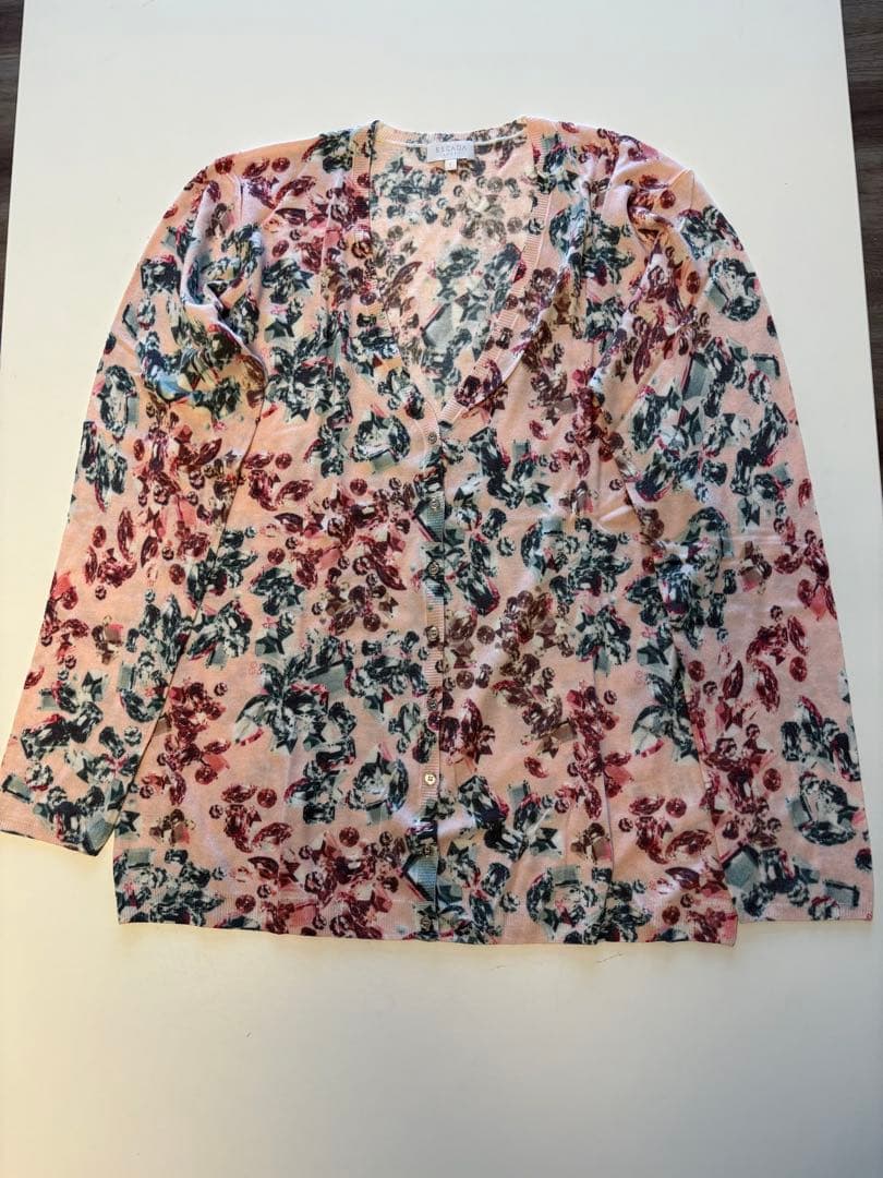 新品ESCADAの宝石柄アンサンブルニット