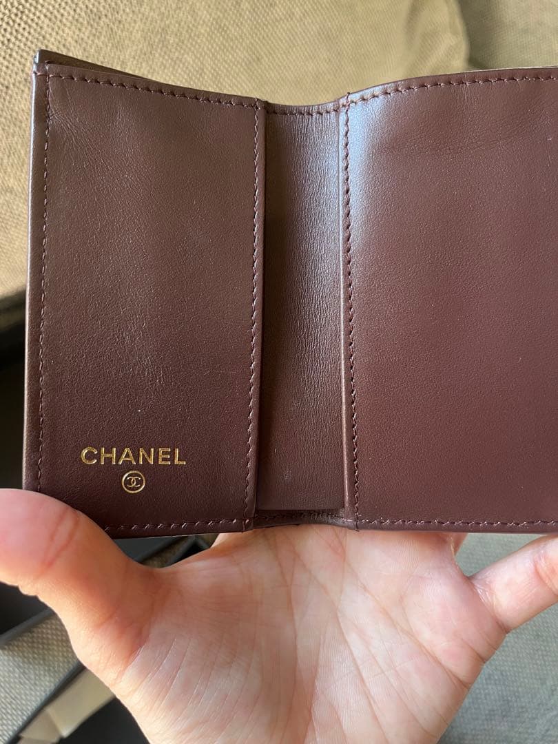 極美品　CHANEL スモールフラップ　ブラック 三つ折り財布　キャビアスキン