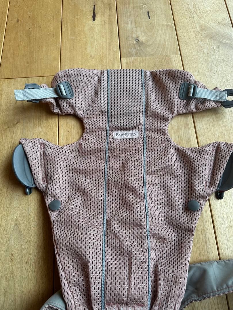 ほぼ新品　美品BABYBJÖRN BABY CARRIER MINI ピンク