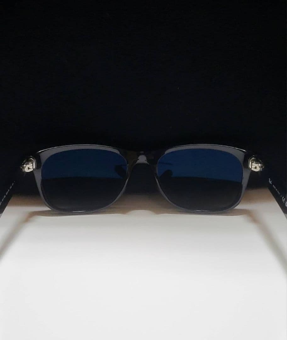 ◆Ray-Ban◆偏光サングラス　RB2132 NEWWAYFARER　ケース付