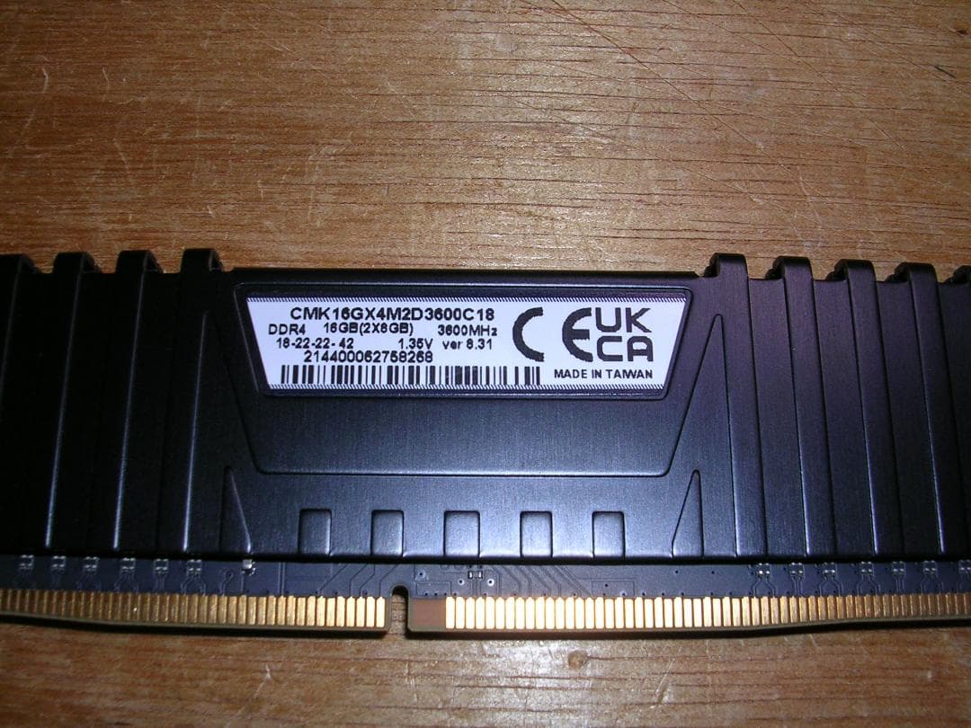 F*F様 【動作品】CORSAIR DDR4 3600 16GB (2x8GB)