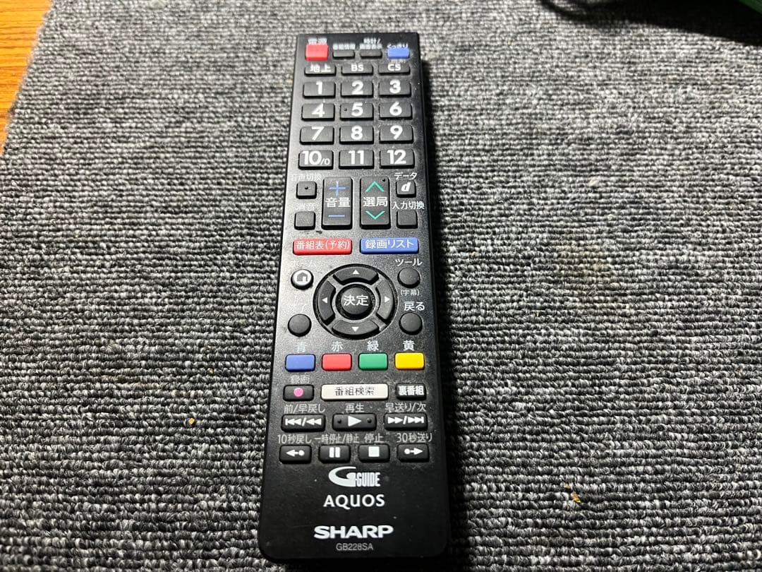 SHARP ＡＱＵＯＳ LC-19P5 19インチ液晶テレビ　17年製