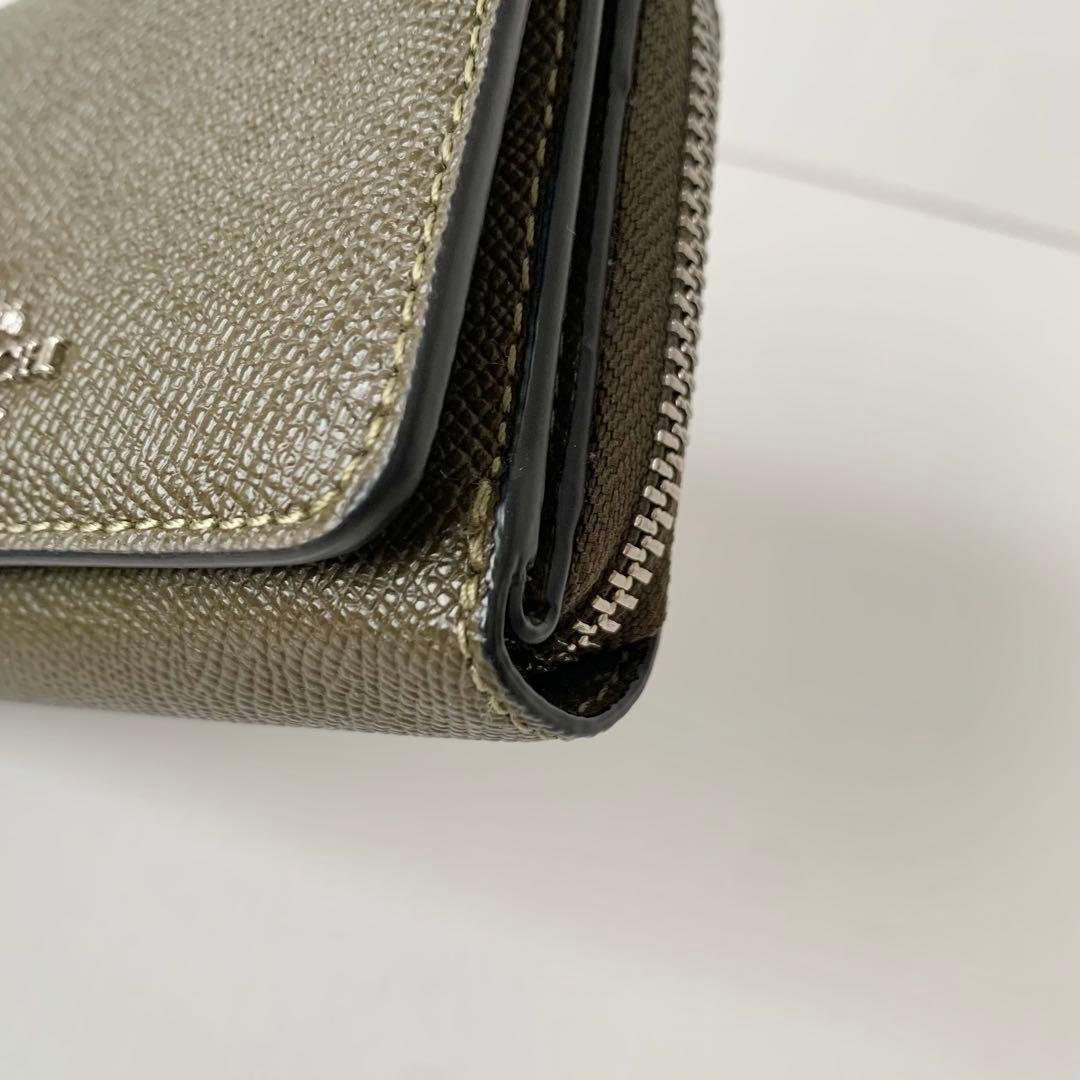 【COACH】コーチ　三つ折り財布　コンパクトウォレット　ミニ財布　カーキ　新品