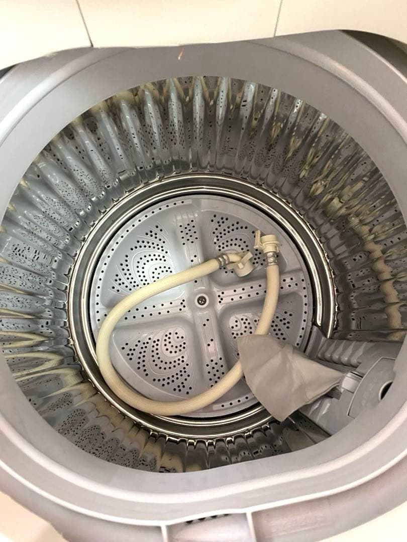 まこ　SHARP穴なし槽で清潔・節水洗濯機！2019年製 6kg