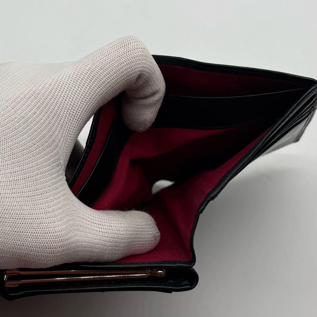 【美品】ヴィヴィアンウエストウッド レザー 三つ折り財布 オーブ 型押し ロゴ