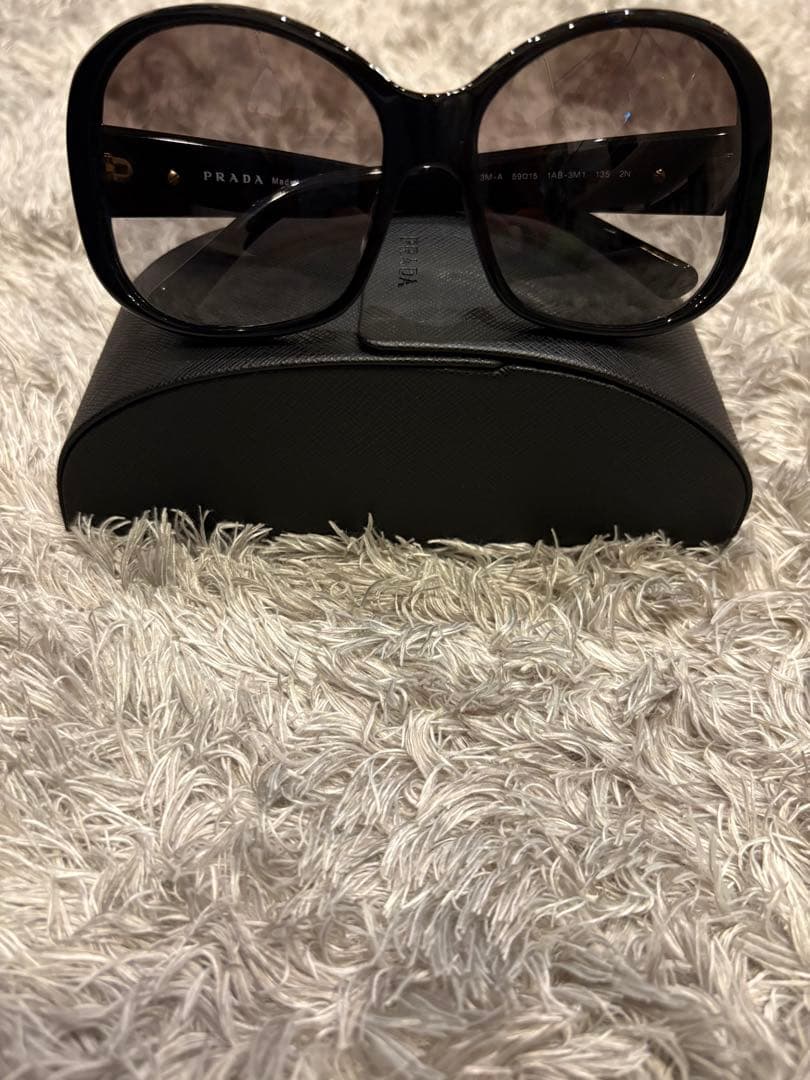 PRADA プラダ ブラック サングラス ケース付き