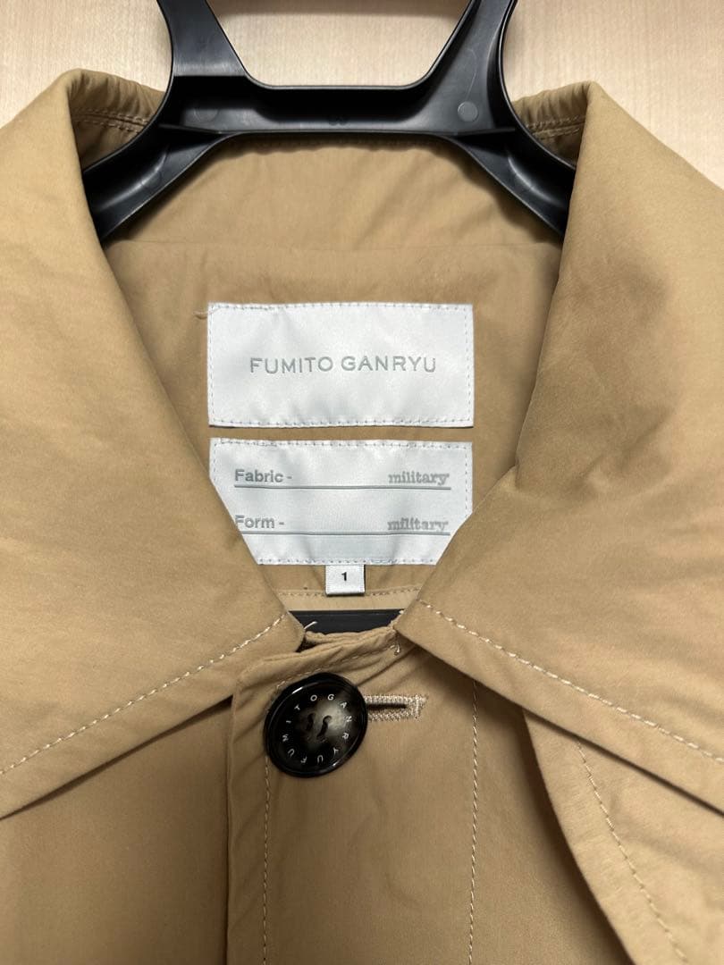 ＜FUMITO GANRYU＞Mods Soutiencollar coat