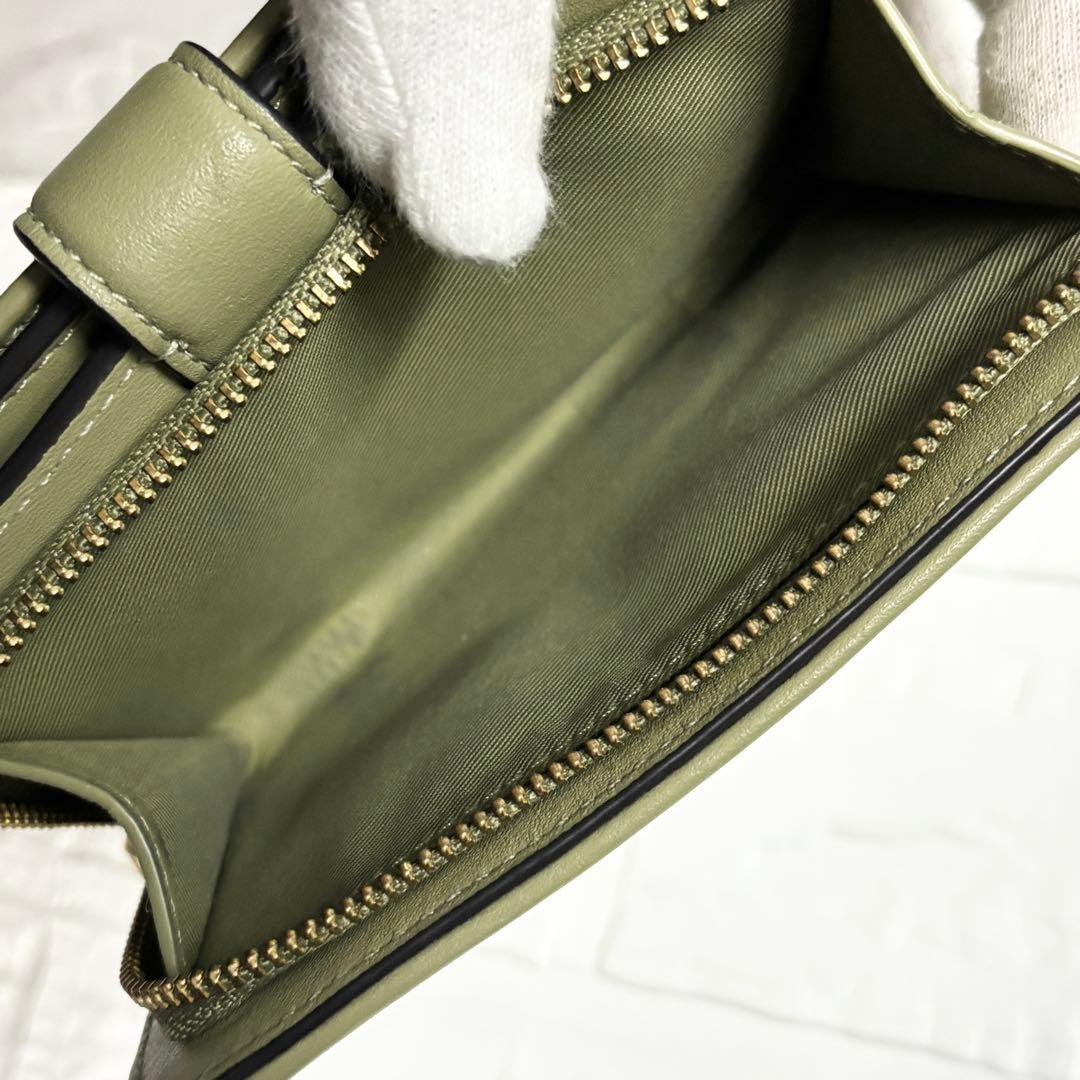 ル*ク様 COACH　タビー ミディアム ウォレット C金具　ピスタチオカラー