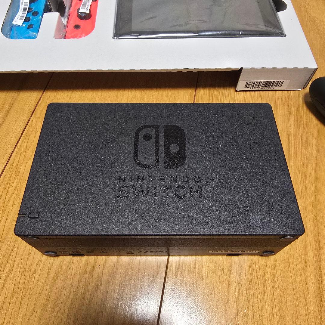【値下げしました！】Nintendo Switch本体　動作確認済み　おまけ付き