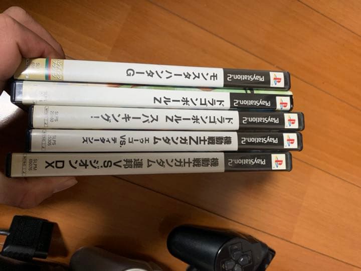 PlayStation 2  コントローラー4つ　カセット等