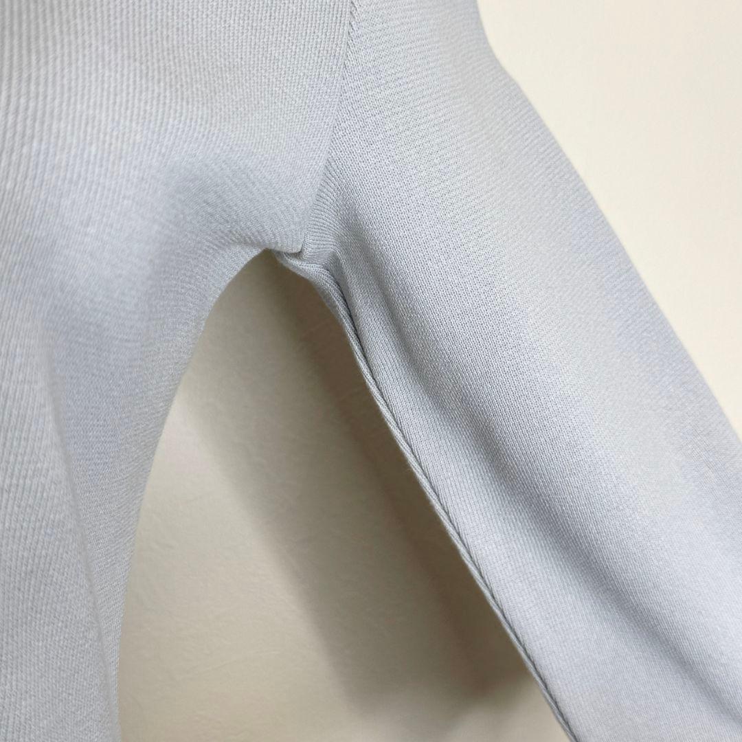 Rene basic パールボタン スカラップトリムカーディガン