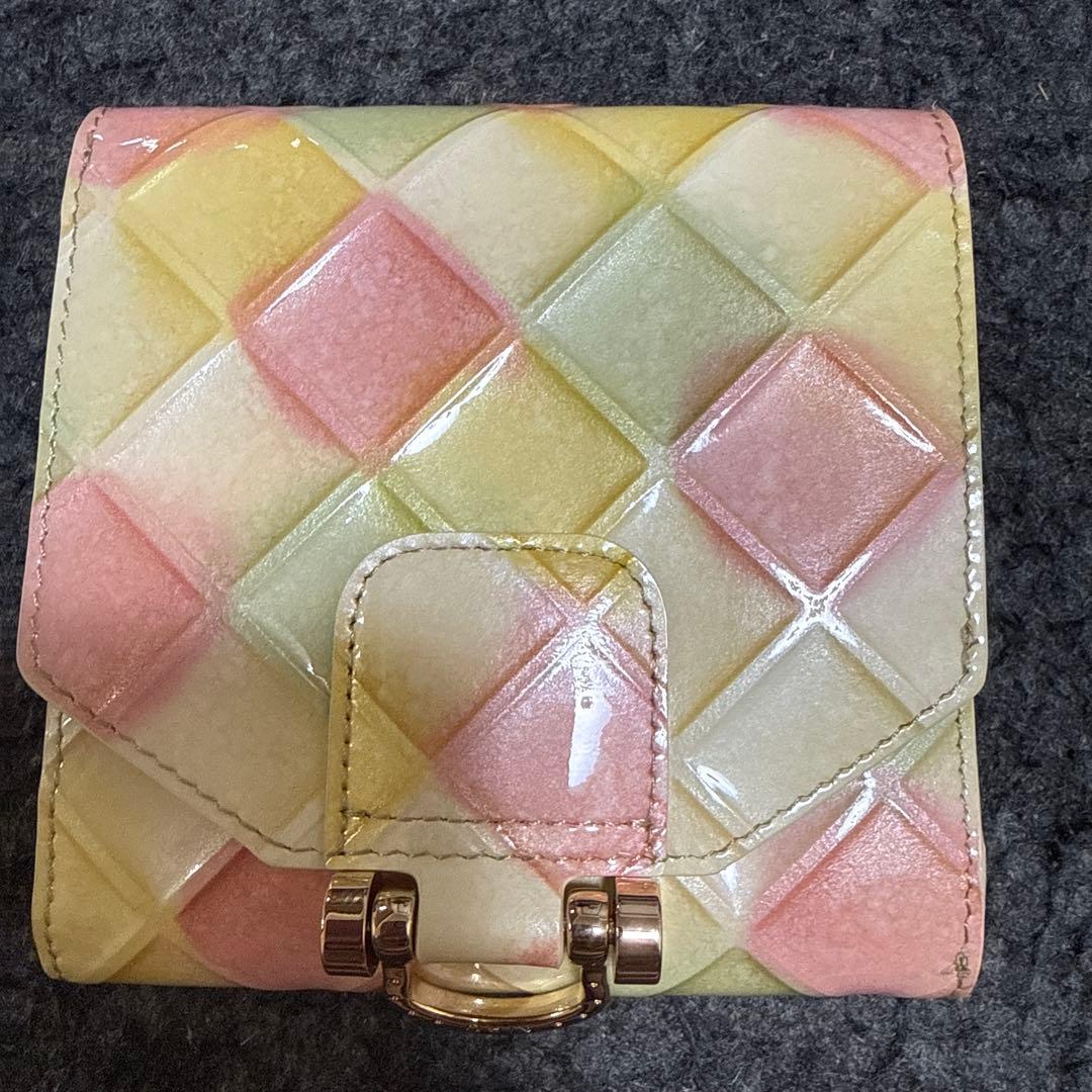 二つ折り財布 ピンク グラデーション