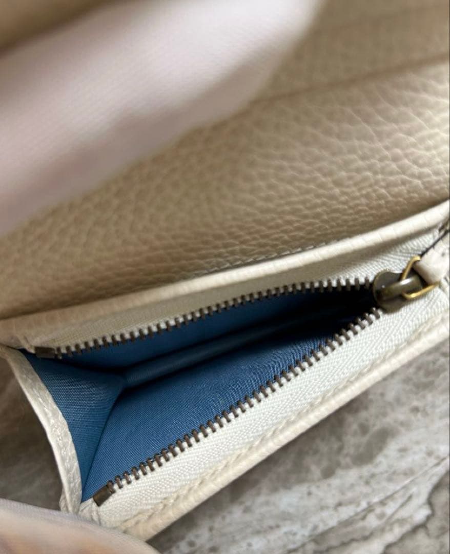 GUCCI Garden 店舗限定品レザー 二つ折り財布 コウモリ【日本未入荷】