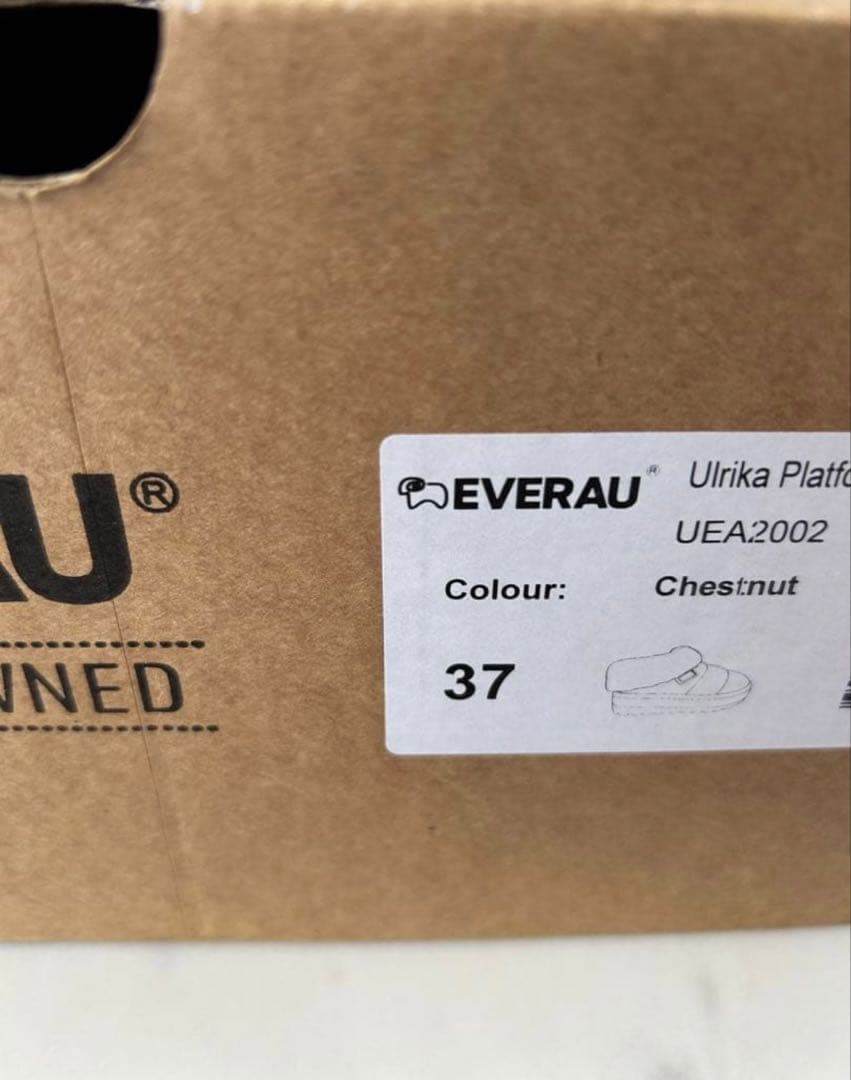 残り一点！新品　UGG エクスプレス　ムートンブーツ　厚底　EU37 売切り