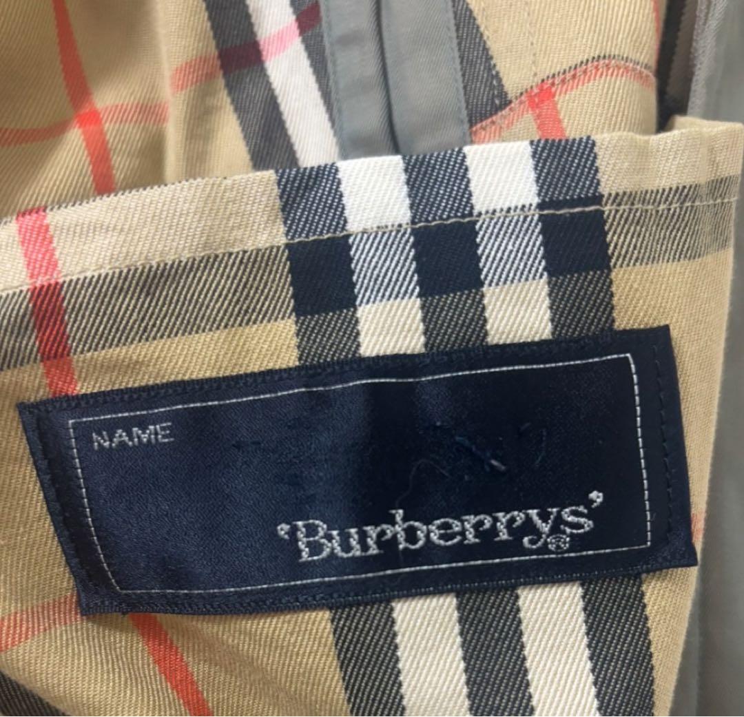 BURBERRYカーキ トレンチコート