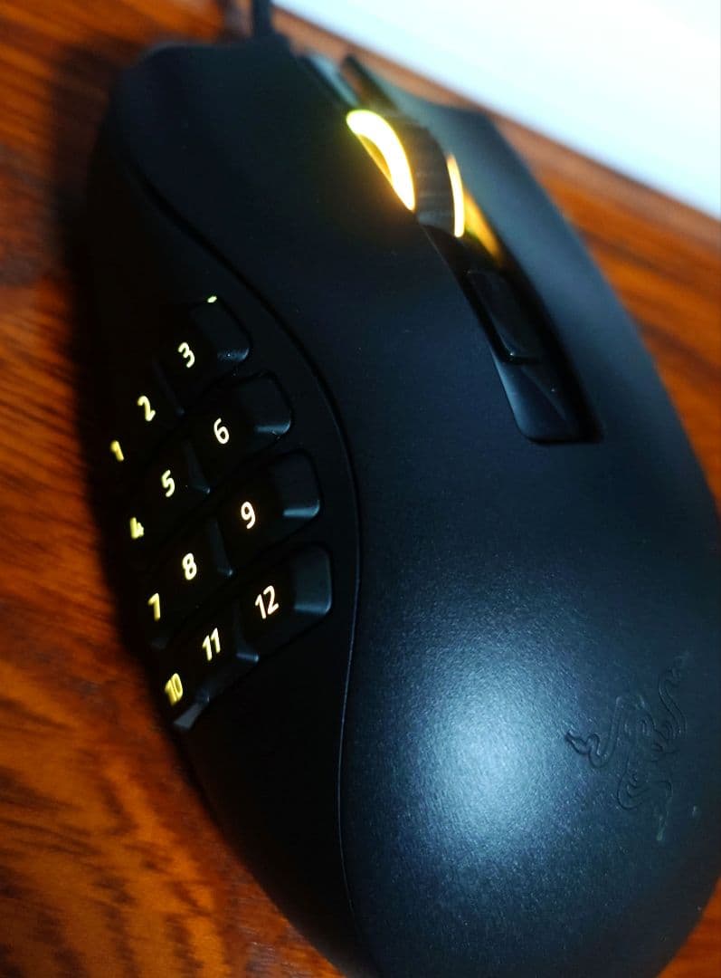 Razer 有線ゲーミングマウス NAGA X RZ01-0359