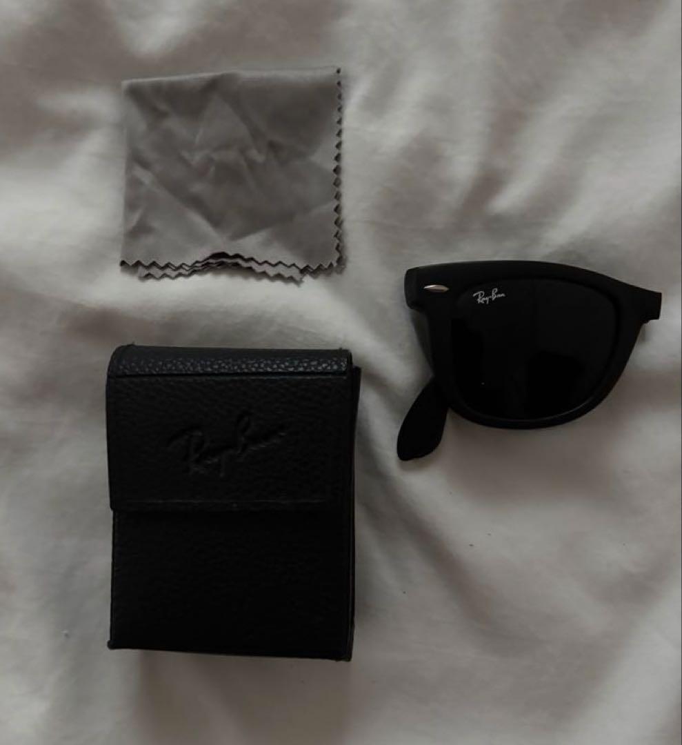 Ray-Ban Wayfarer ブラック 折りたたみサングラス