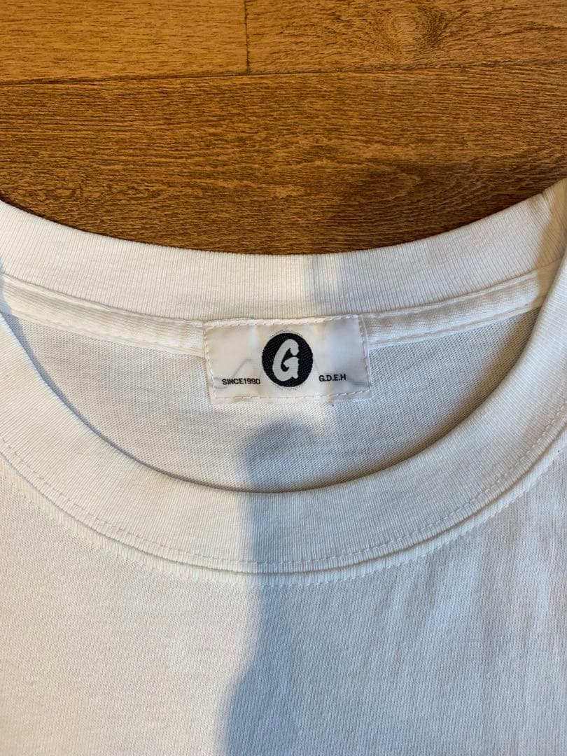 GOODENOUGH グッドイナフ　グラフィックTシャツ ホワイト