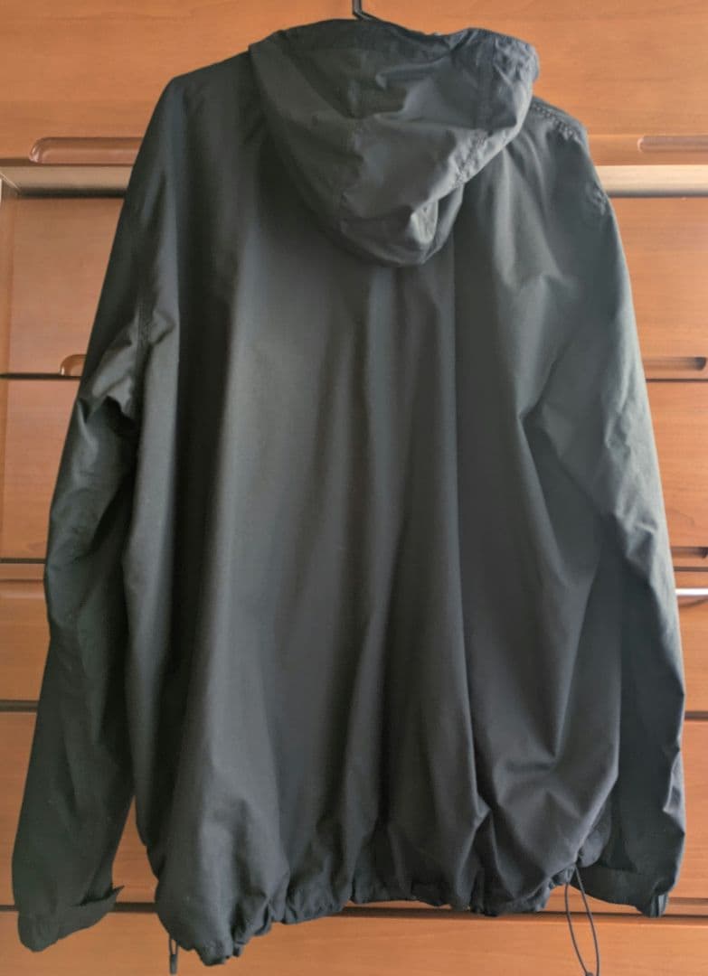 Carhartt　カーハート ナイロンジャケット黒