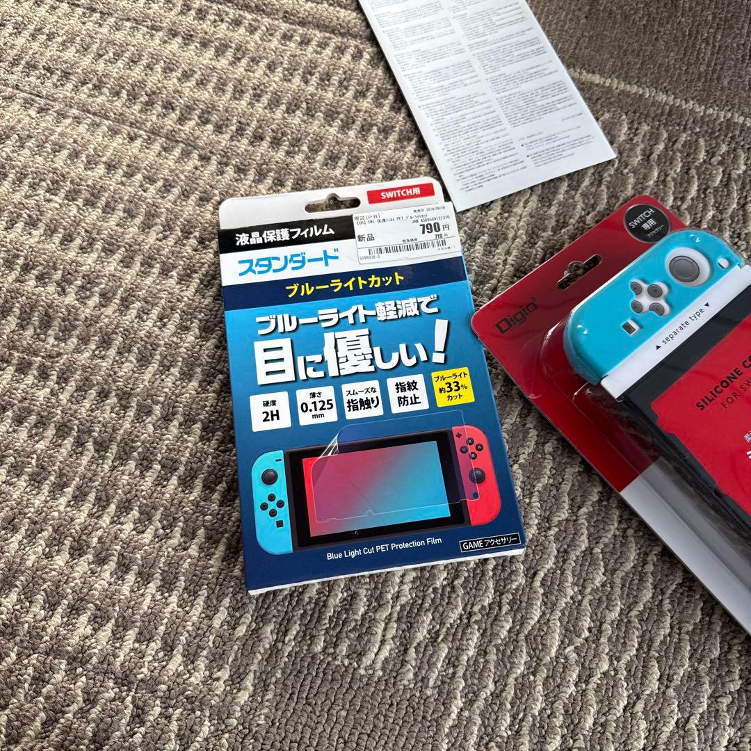 Nintendo Switch 青と赤のJoy-Con 本体　画像全て未開封です
