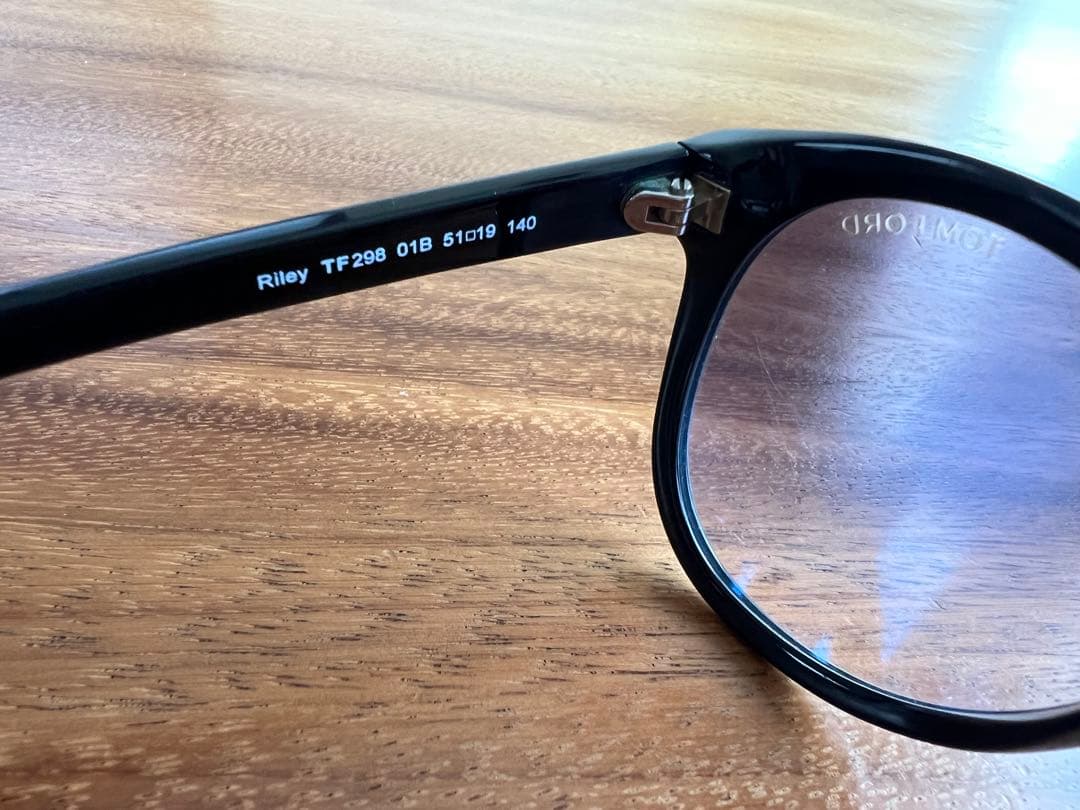 Tom Ford ブラック グラデーション サングラス TF298 01B