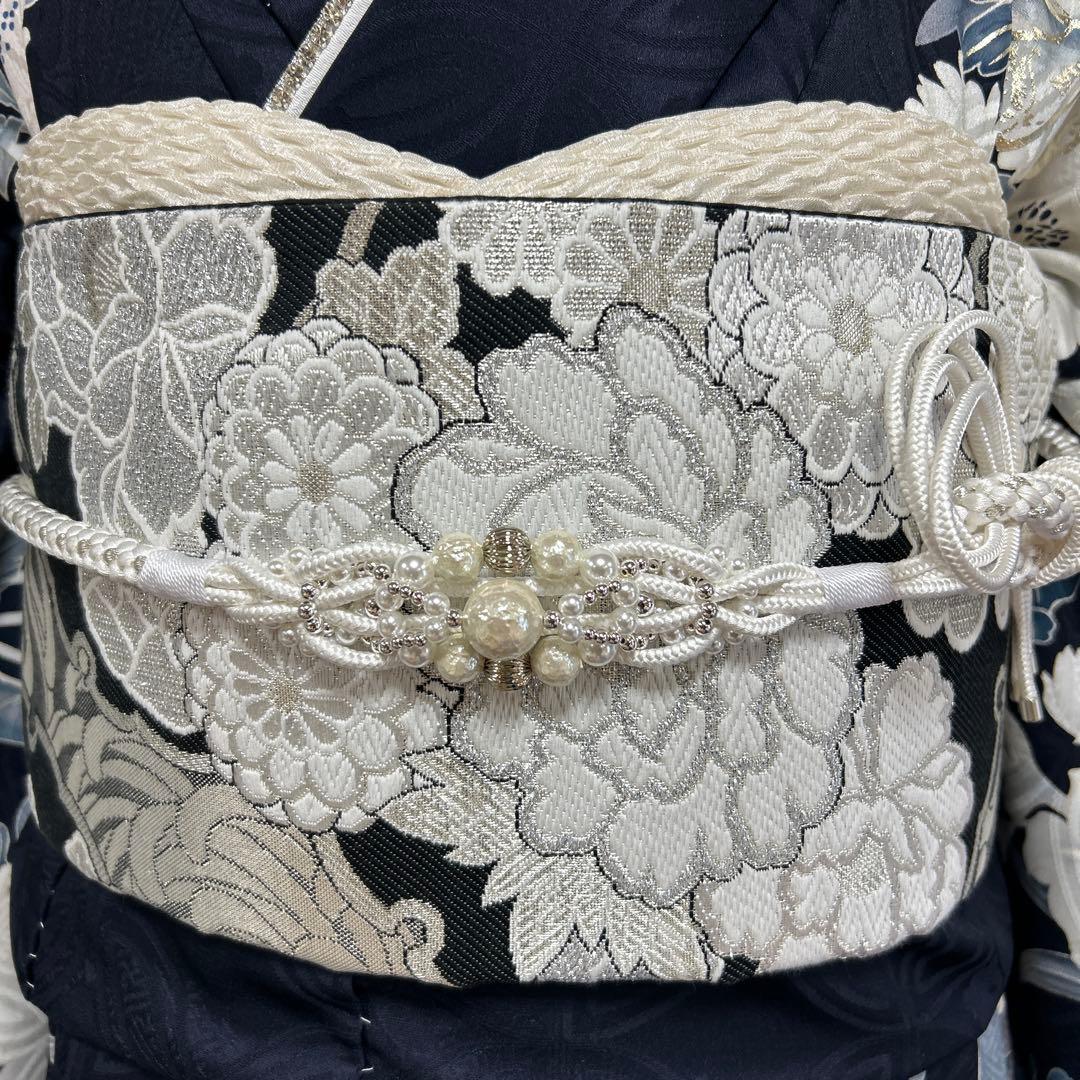 紺地の豪華な牡丹と菊の振袖フルセット(ガード加工・正絹胴裏)