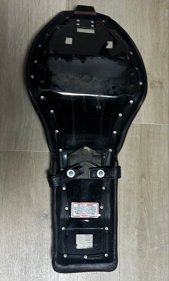 EASYRIDERS バイクシート ブラック コブラシート　スティード