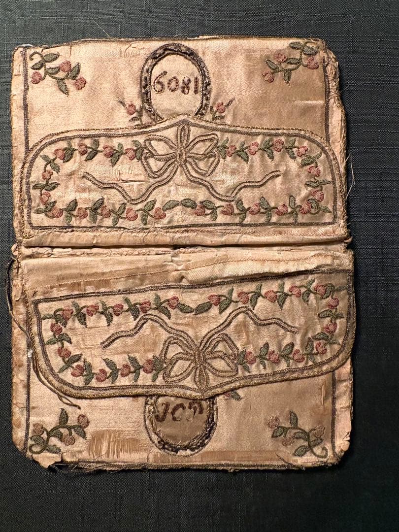 アンティーク19世紀 シェニールChenille刺繍 タフタバッグ