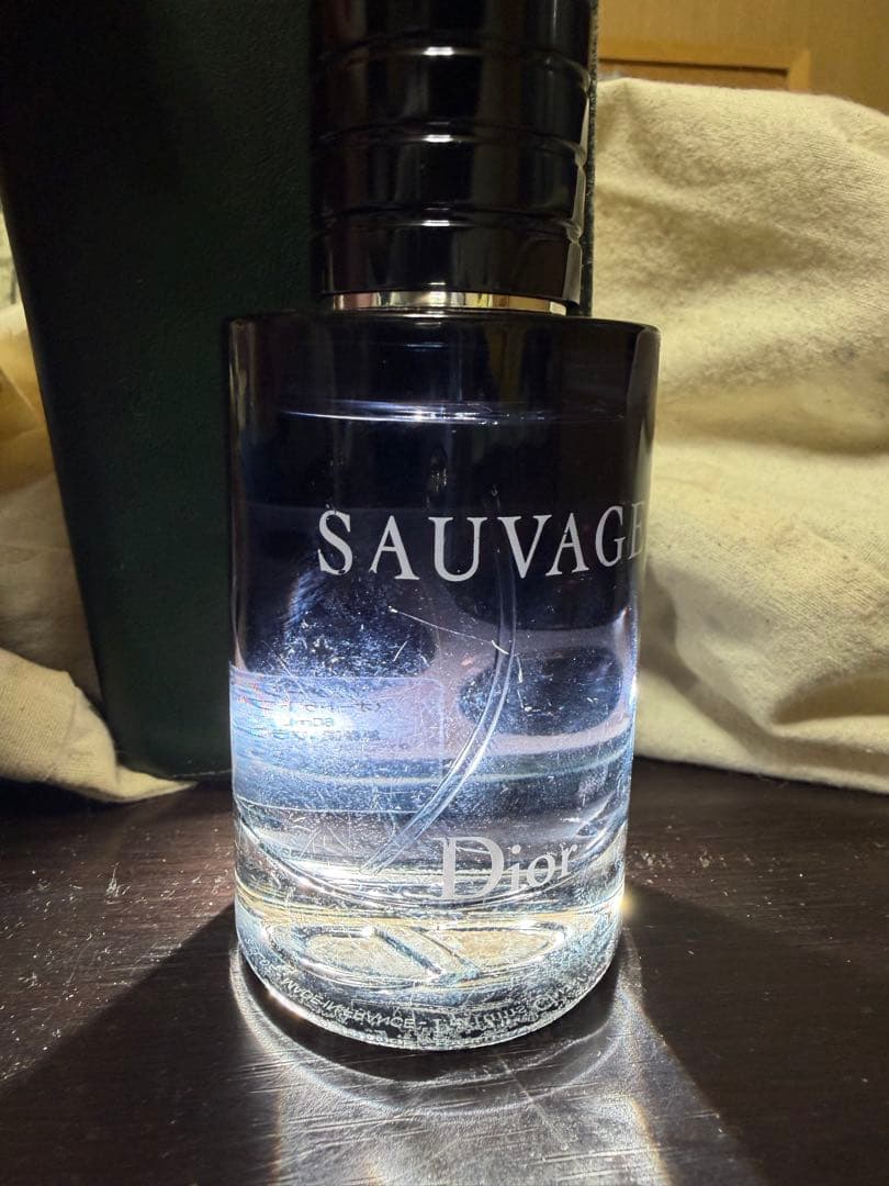 【最終値下げ‼️】香水 Dior ソヴァージュオードュトワレ 80ml 箱無し