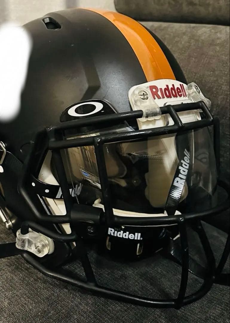 Riddell アメリカンフットボールヘルメットMサイズ