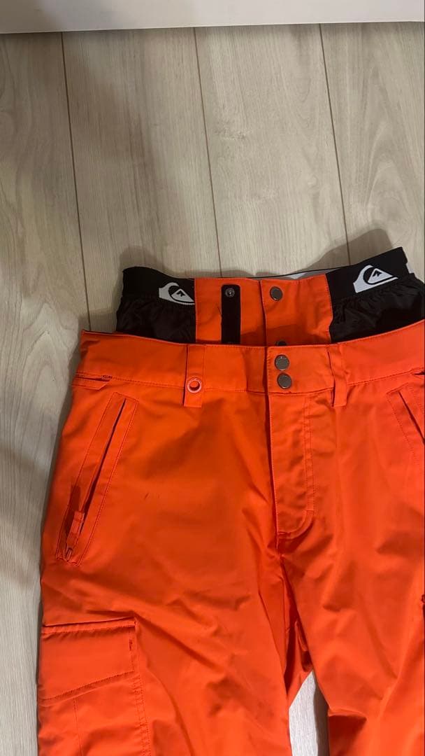 Quiksilver オレンジ スノーボードパンツ