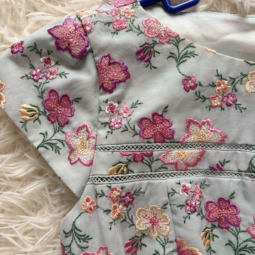 美品　トッカ マディニーナ ドレス 花柄　刺繍　ワンピース　サックスブルー　00