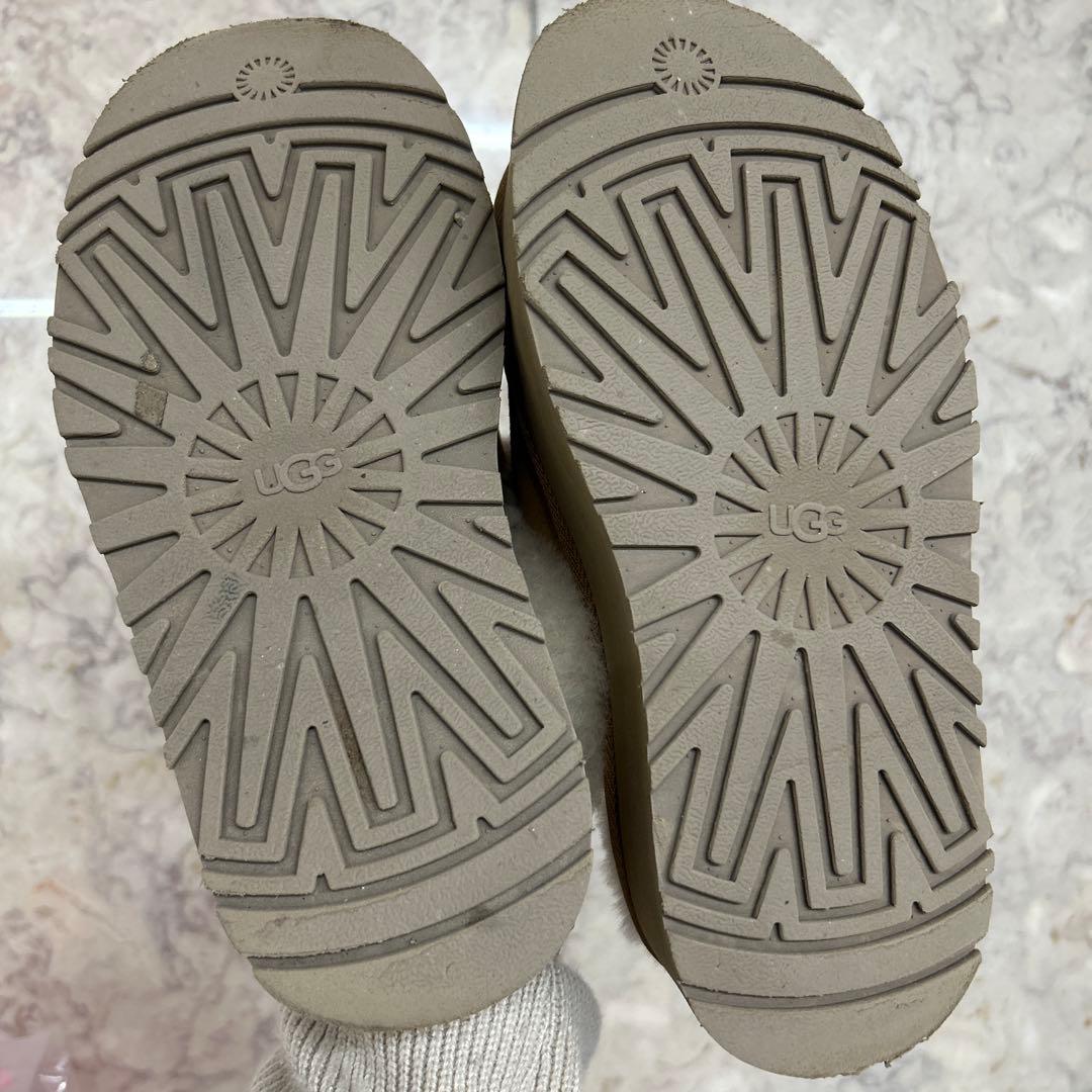 即発送!!UGG ファンケット チェスナット 23