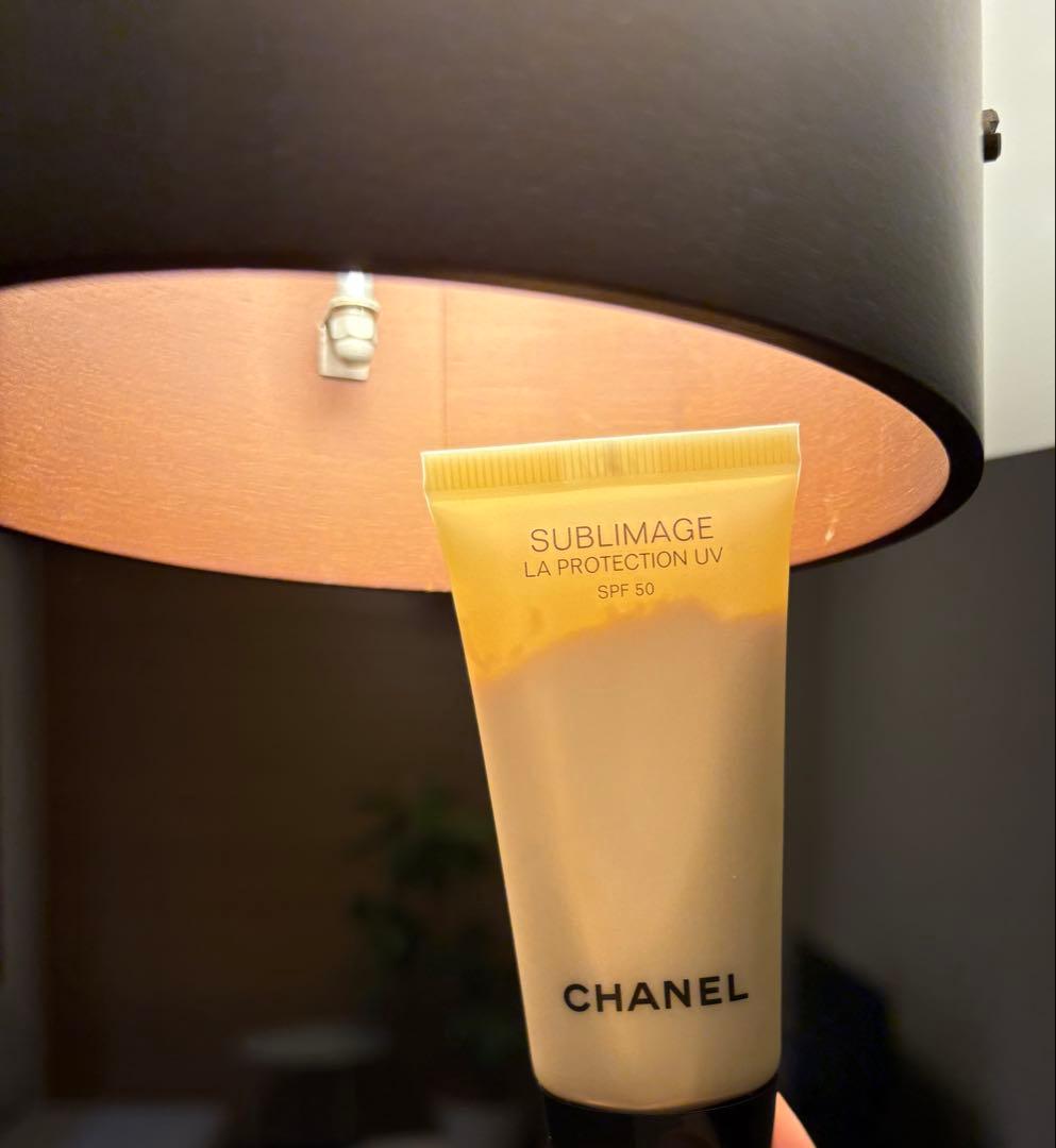 美品迅速発送CHANELサブリマージュ ソワン プロテクトゥール UV 30ml