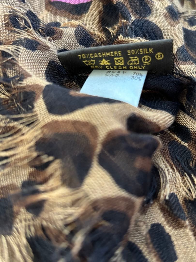 LOUIS VUITTON レオパード柄 ストール