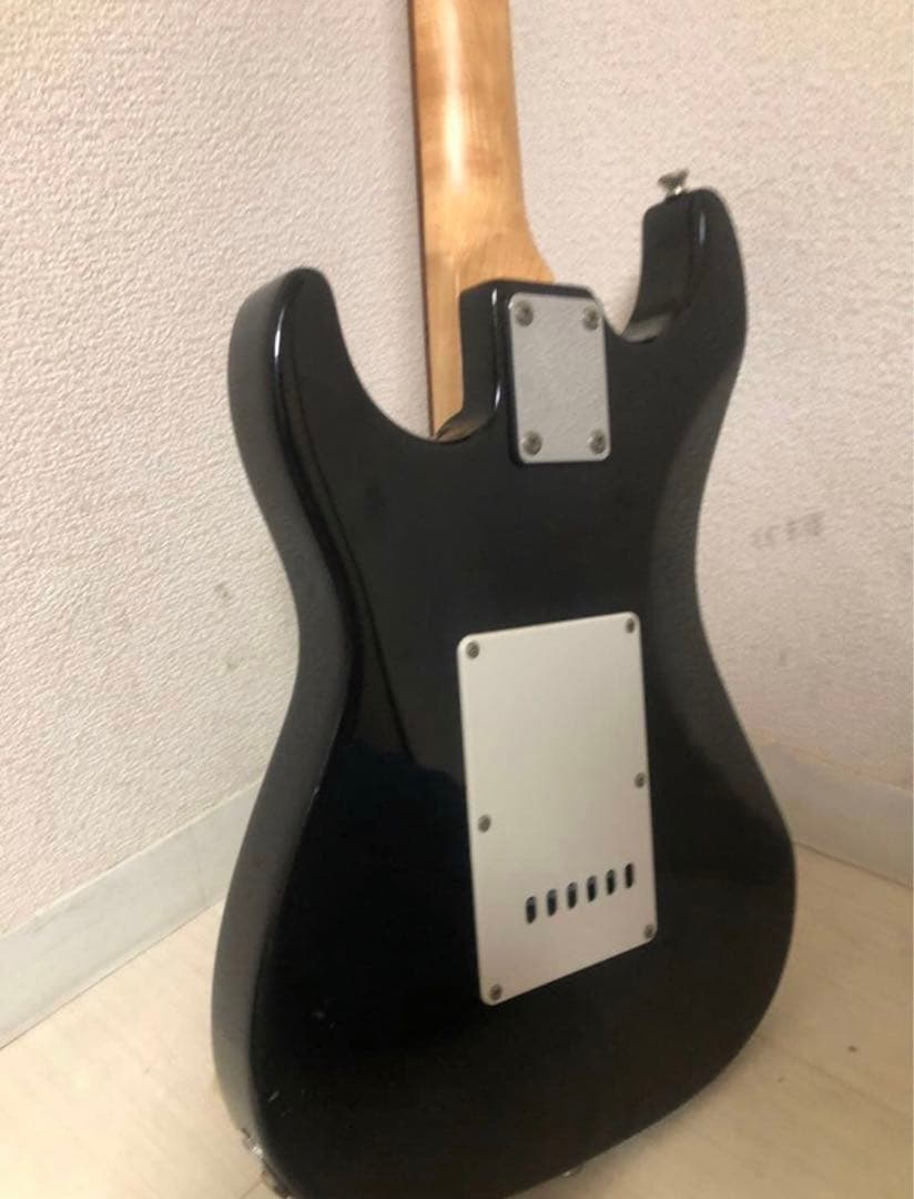 Bacchus 全長87cm小ぶりエレキギター　バッカス