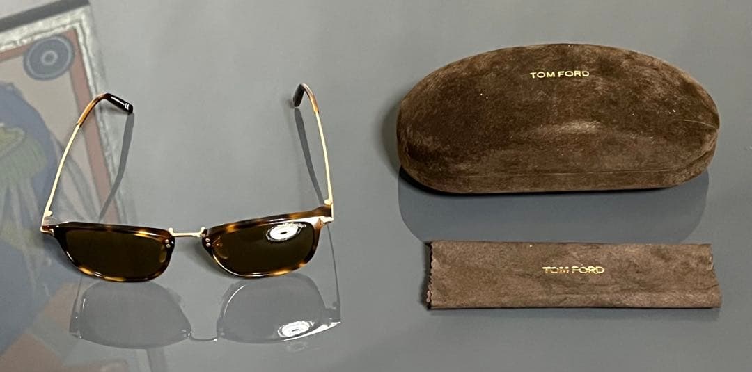 美品⭐︎TOM FORD ブラウンキャットアイサングラス ケース付き