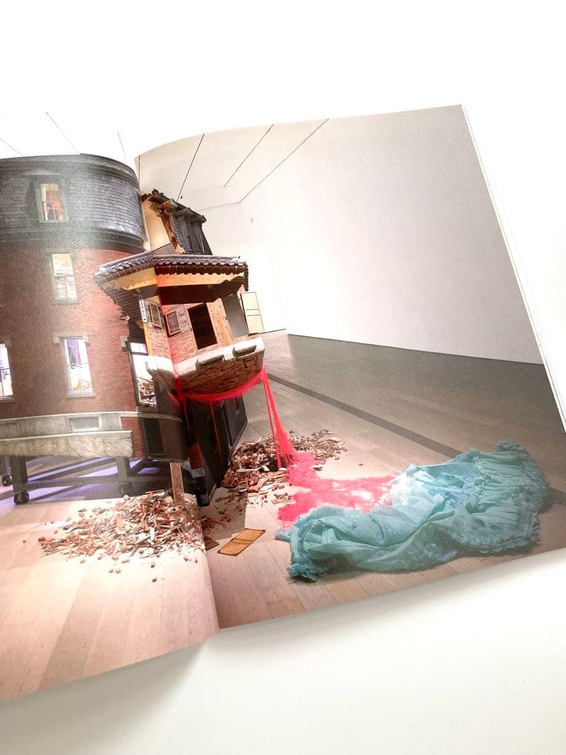 図録　Do Ho Suh「in between　あいだに」　広島市現代美術館