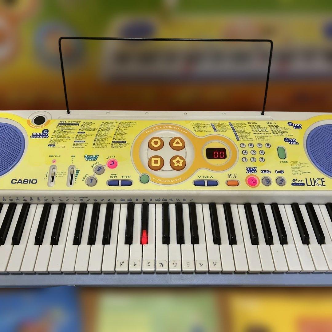 CASIO LK-38 光ナビゲーションキーボードLUCE ルーチェ 電子ピアノ