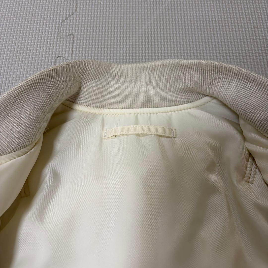 【美品】アルファインダストリーズ MA-1 白