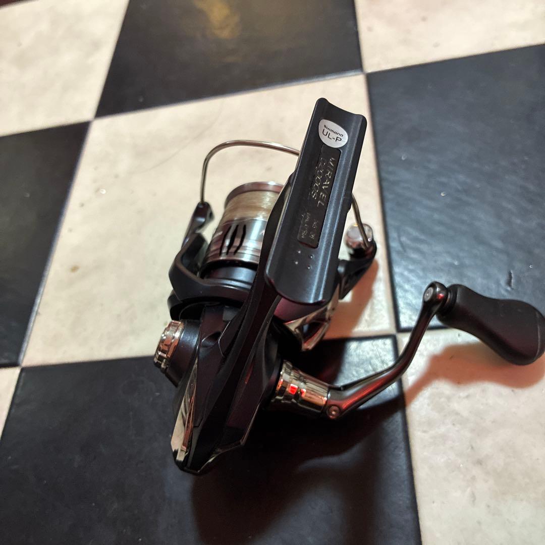 Shimano C2000S スピニングリール