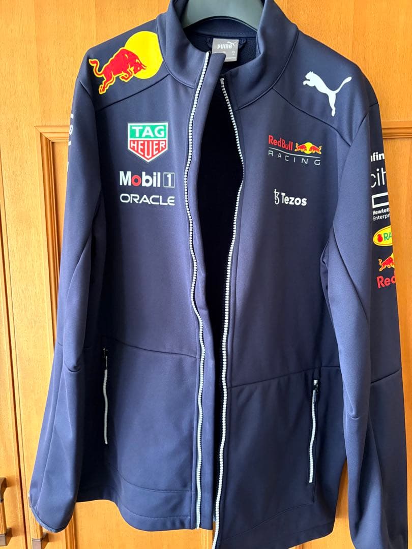 F1 Red Bull Racing 2022 Mサイズ レッドブル　ジャンパー