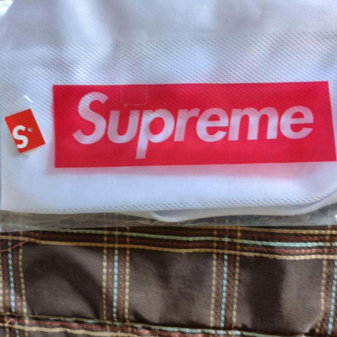 Supremeメッシュタンクトップ
