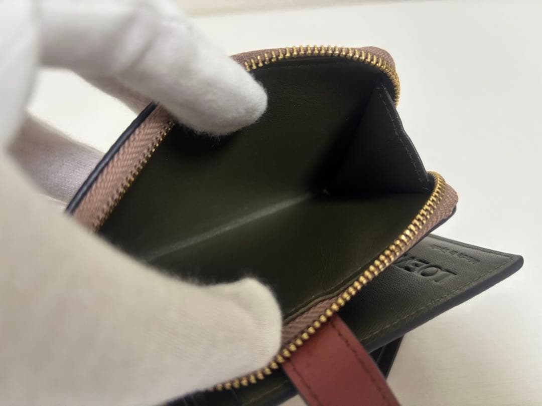 未使用 LOEWE ロエベ アナグラム ピンク 二つ折り財布