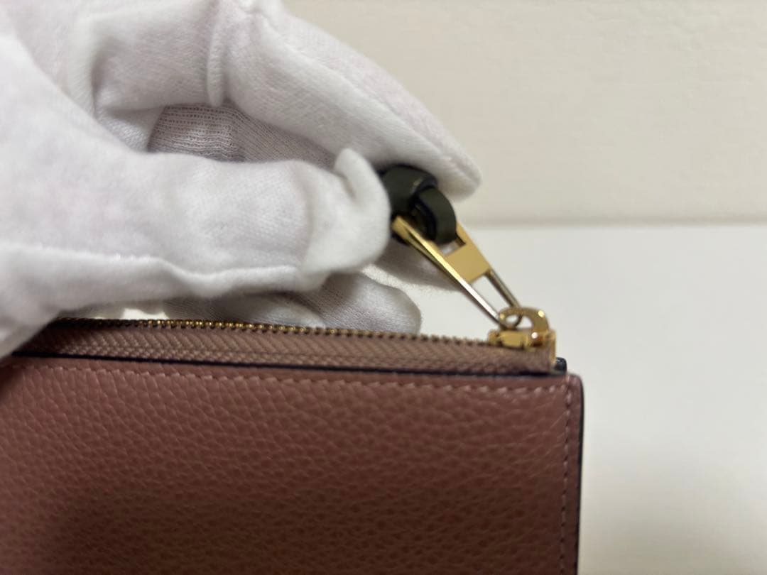 未使用 LOEWE ロエベ アナグラム ピンク 二つ折り財布
