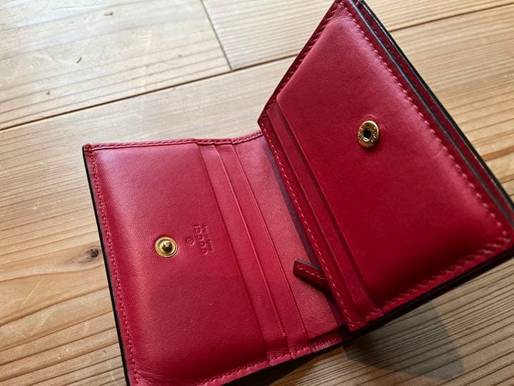 GUCCI折りたたみ式財布