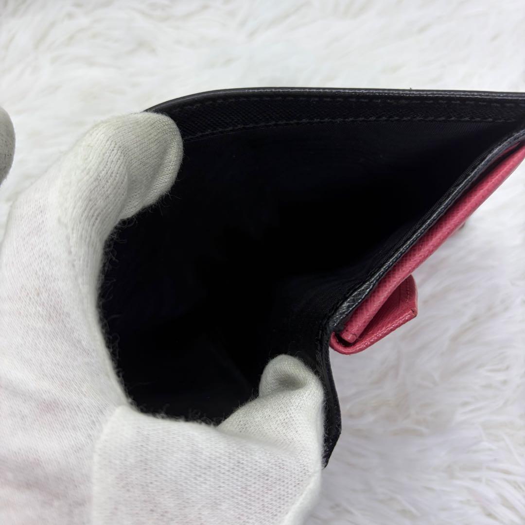 RFID搭載/美品✨️プラダ 二つ折り財布 サフィアーノ ピンク バイカラー