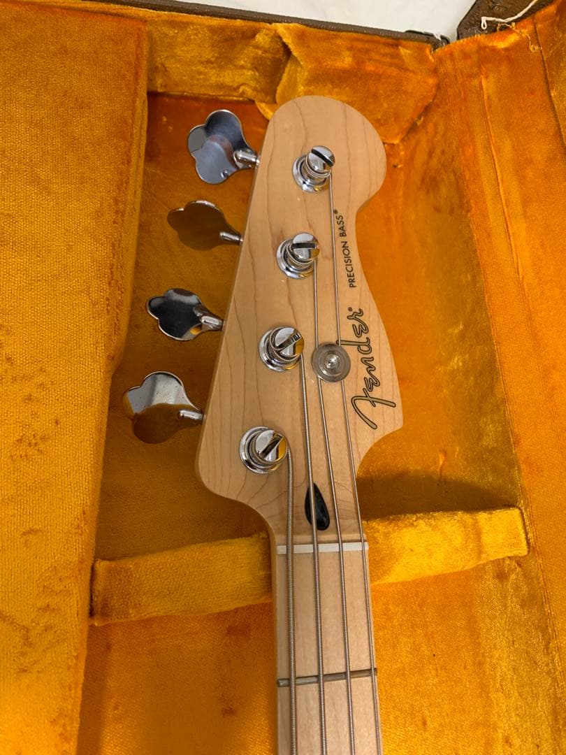 ベース Fender precision bass polar white